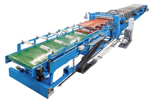 Triple-deck rollformer able to produce two ribbed profiles and one corrugated profile on the same machine