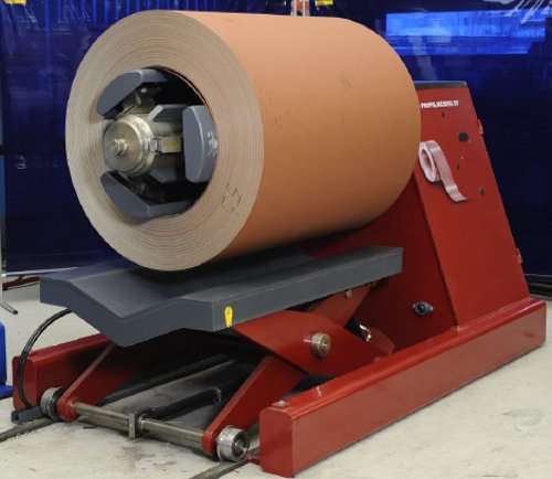 Hydraulically operated decoilers are needed for rollformers using full-size coils up to several metric tons