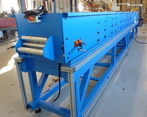 Industrial heavy-duty gutter machine