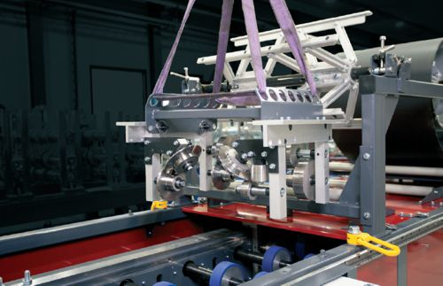 The lifting tool helps to change two forming sections at the same time